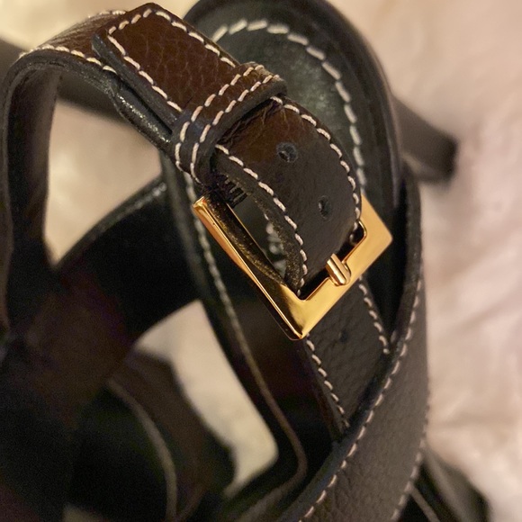 Authentic LOUIS VUITTON Sandals - Picture 13 of 17